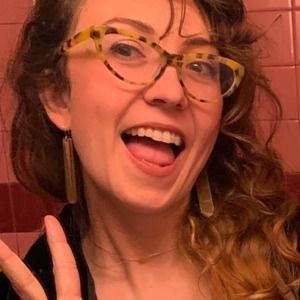 Meet your Posher, Danielle